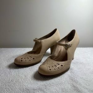 Aerosoles heel, size 8.5